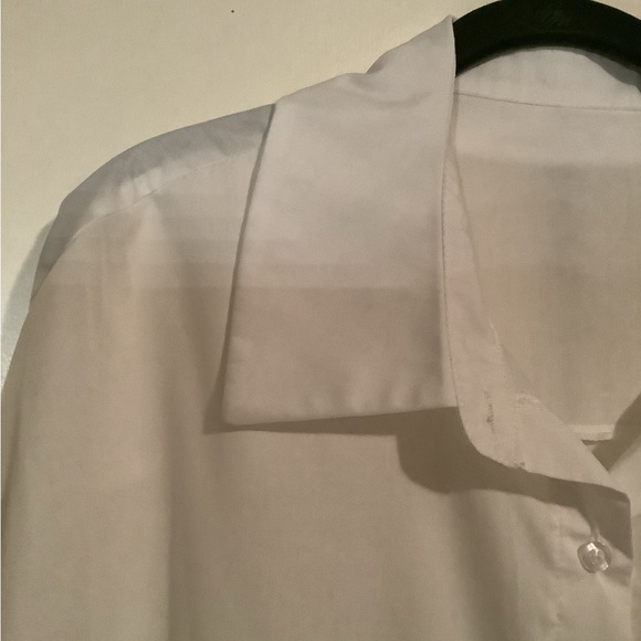 SHEIN CURVE 2XL Classic Button Front Blouse NWOT - Picture 4 of 7